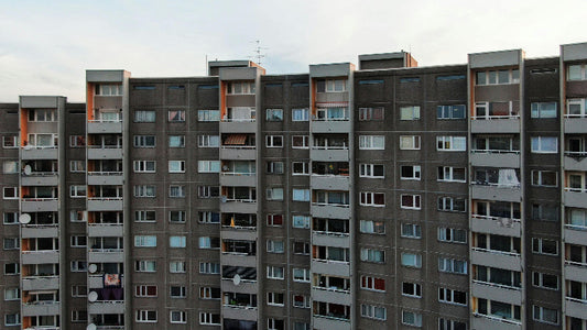 Plattenbau Berlin: Zwischen Klischee, Geschichte und echter Realität
