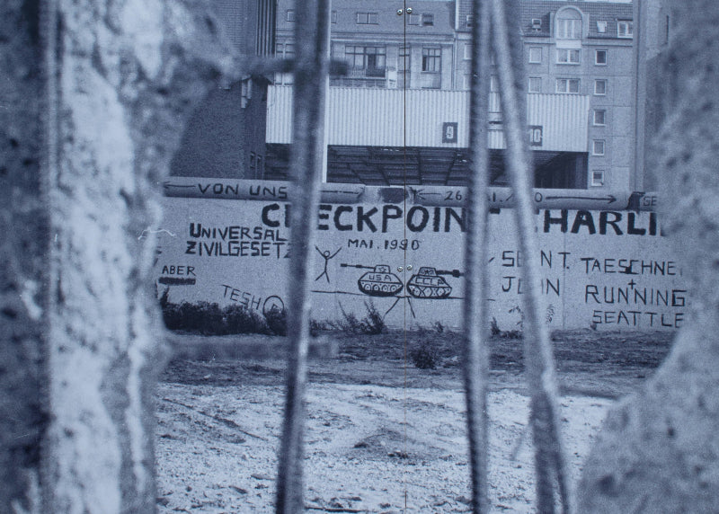 Teil der ehemaligen Berliner Mauer am Checkpoint Charlie. 