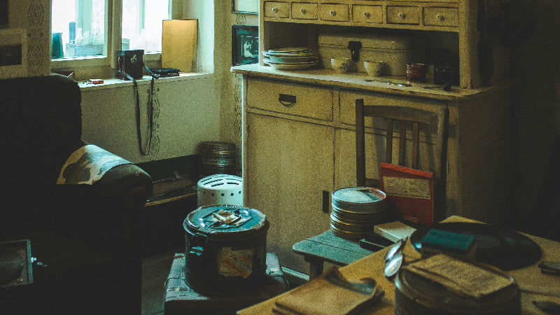 Filmkulisse im Filmpark Babelsberg von einer alt-deutschen Wohnung