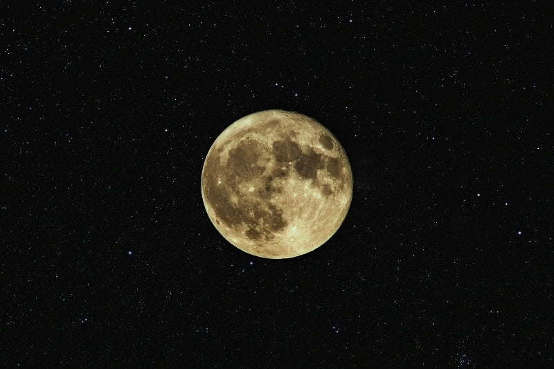 Mond und Sternenhimmel im Planetarium Berlin. 