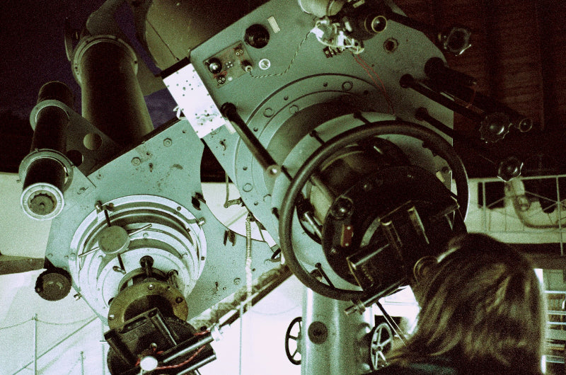 Ehemaliger Projektor im Planetarium Berlin Foyer. 