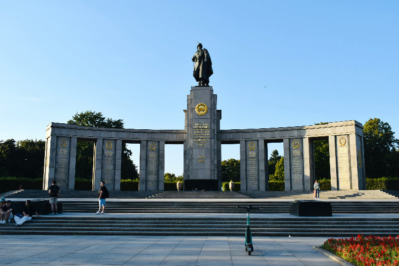 Großes russisches Denkmal im Berliner Tiergarten. 