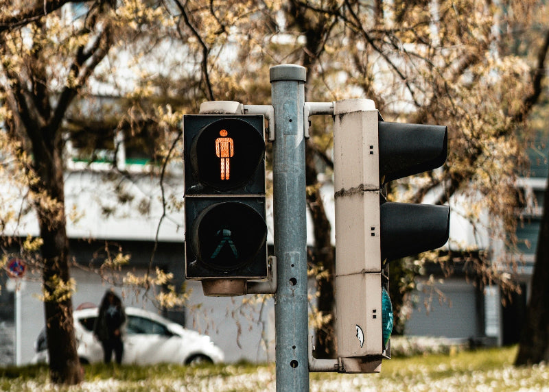west berliner Ampel im Stadtzentrum